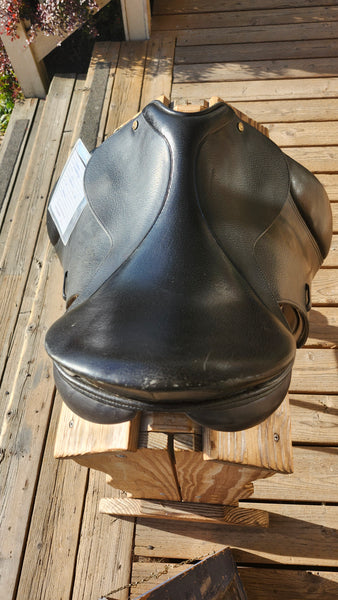 17" Crosby Dressage Saddle