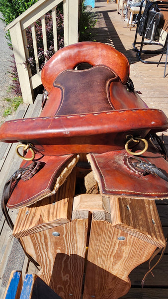 16" Oak Brand Leather Endurance Saddle
