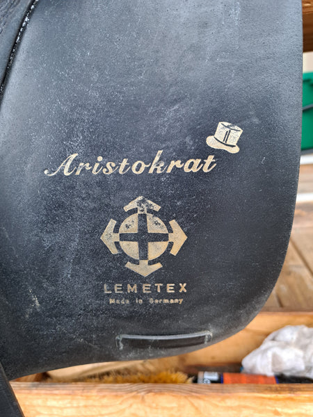 18" Courbette Aristokrat Dressage Saddle