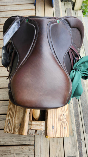 17" HDR Pro Concept Close Concept Saddle