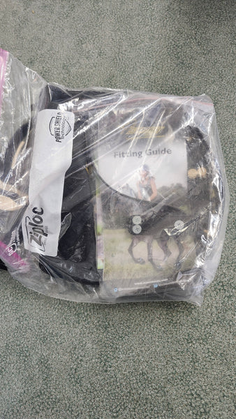 Size 00 Scoot Boot Pair