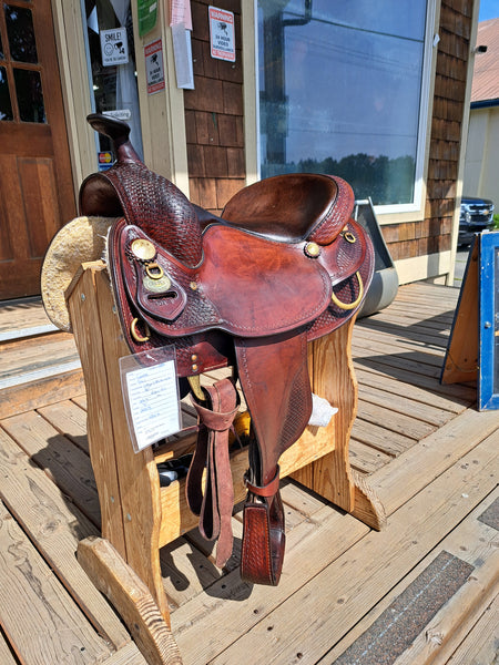 ON TRIAL 16" Crates Trail Saddle