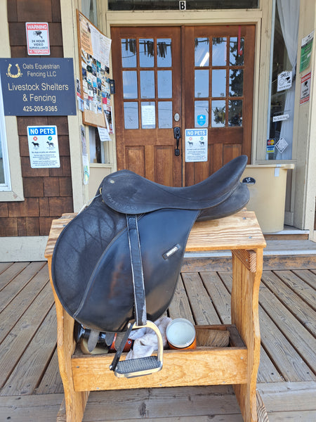 17" Wintec 2000 All Purpose English Saddle