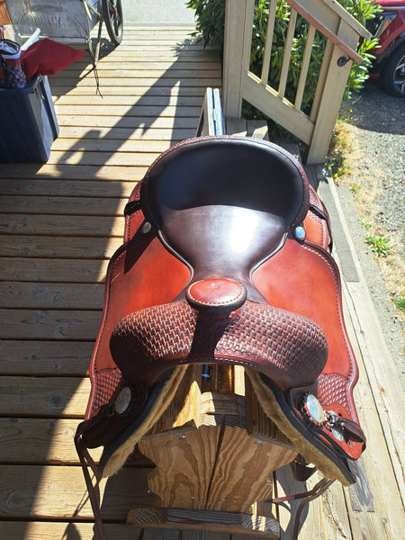 17" Crates Supreme Western Trail Saddle