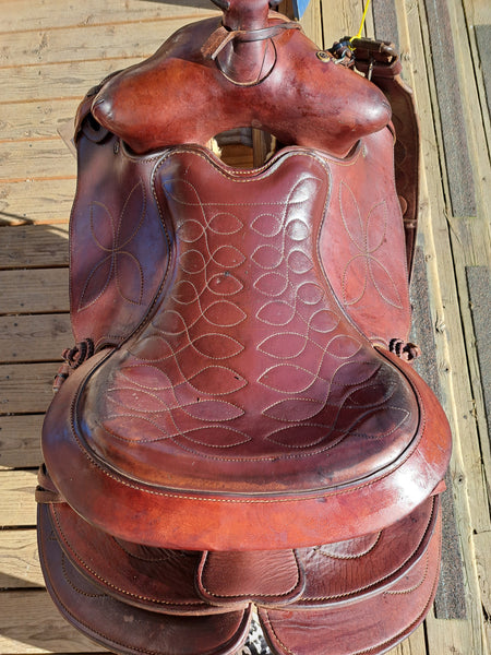 16" Custom Ranch / Trail Saddle