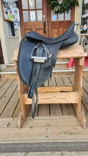 17" Wintec Isabell Werth Dressage Saddle