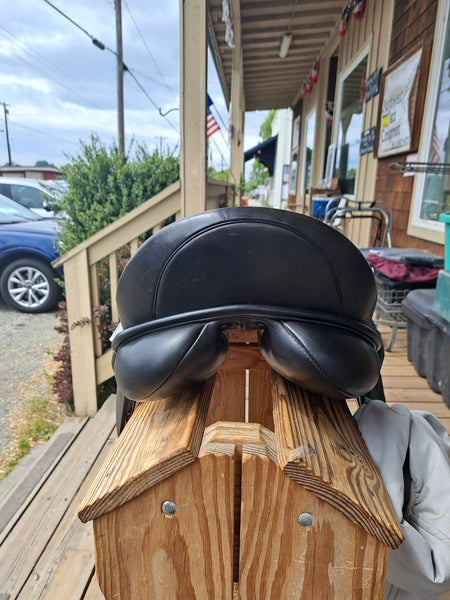 17" Loxley Bliss Classic Dressage Saddle