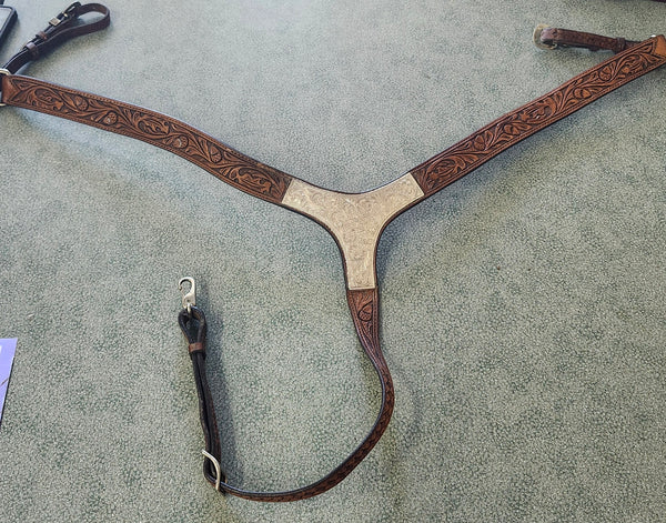 Broken Horn Western Breast Collar