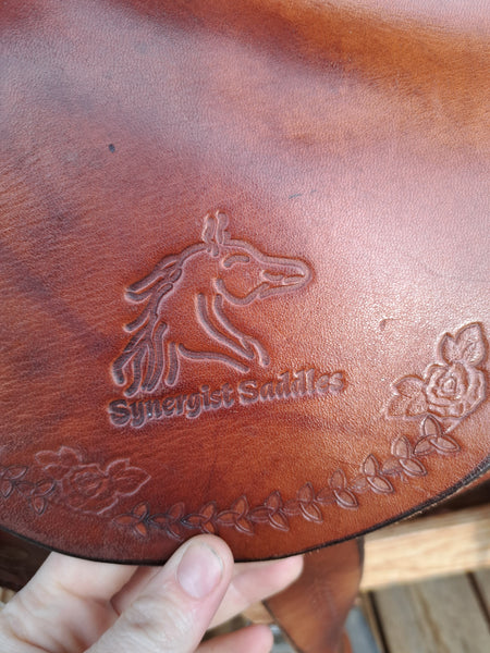 15.5" Synergist Trailwestern Saddle
