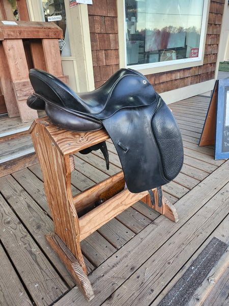 18" Barnsby Special Crown Dressage Saddle