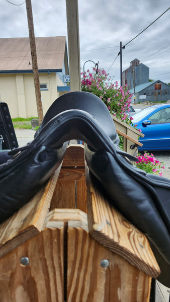 17" Jaguar by Harry Dabbs XKC Dressage Saddle