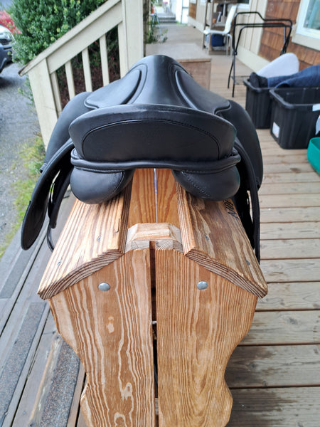 NEW 17-18" Easy Trek Classic Dressage Saddle