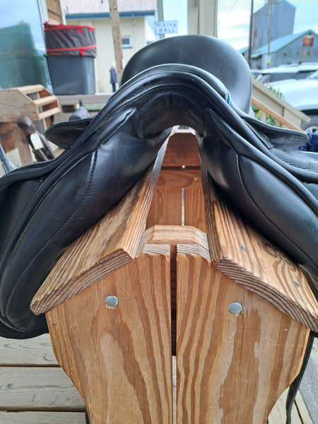17" Hastilow Concept Dressage Saddle