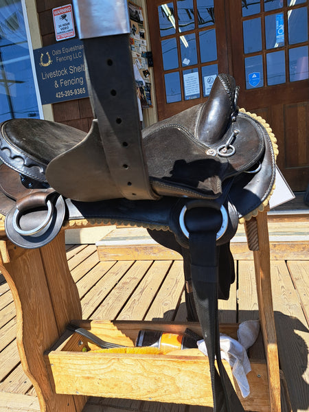 17" Custom Endurance Saddle