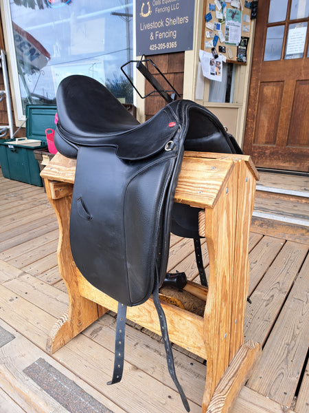17.5" Duett Fidelio Dressage Saddle