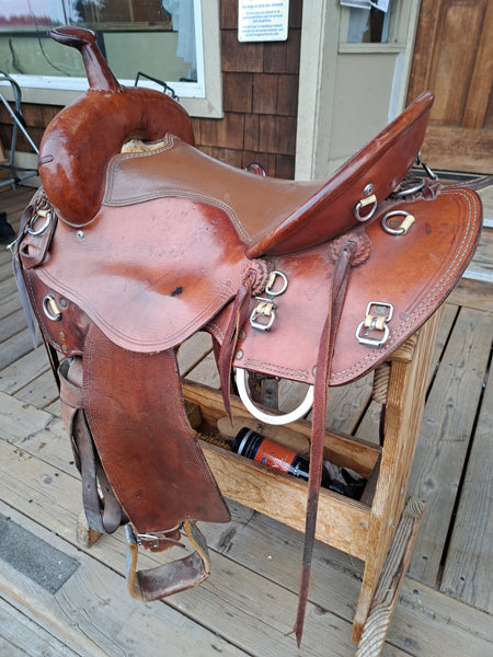 16" Weaver Western Saddle