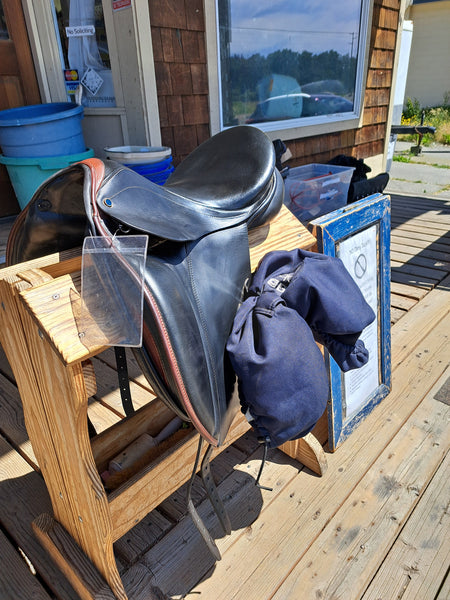 16.5" Stubben Juventus Dressage Saddle