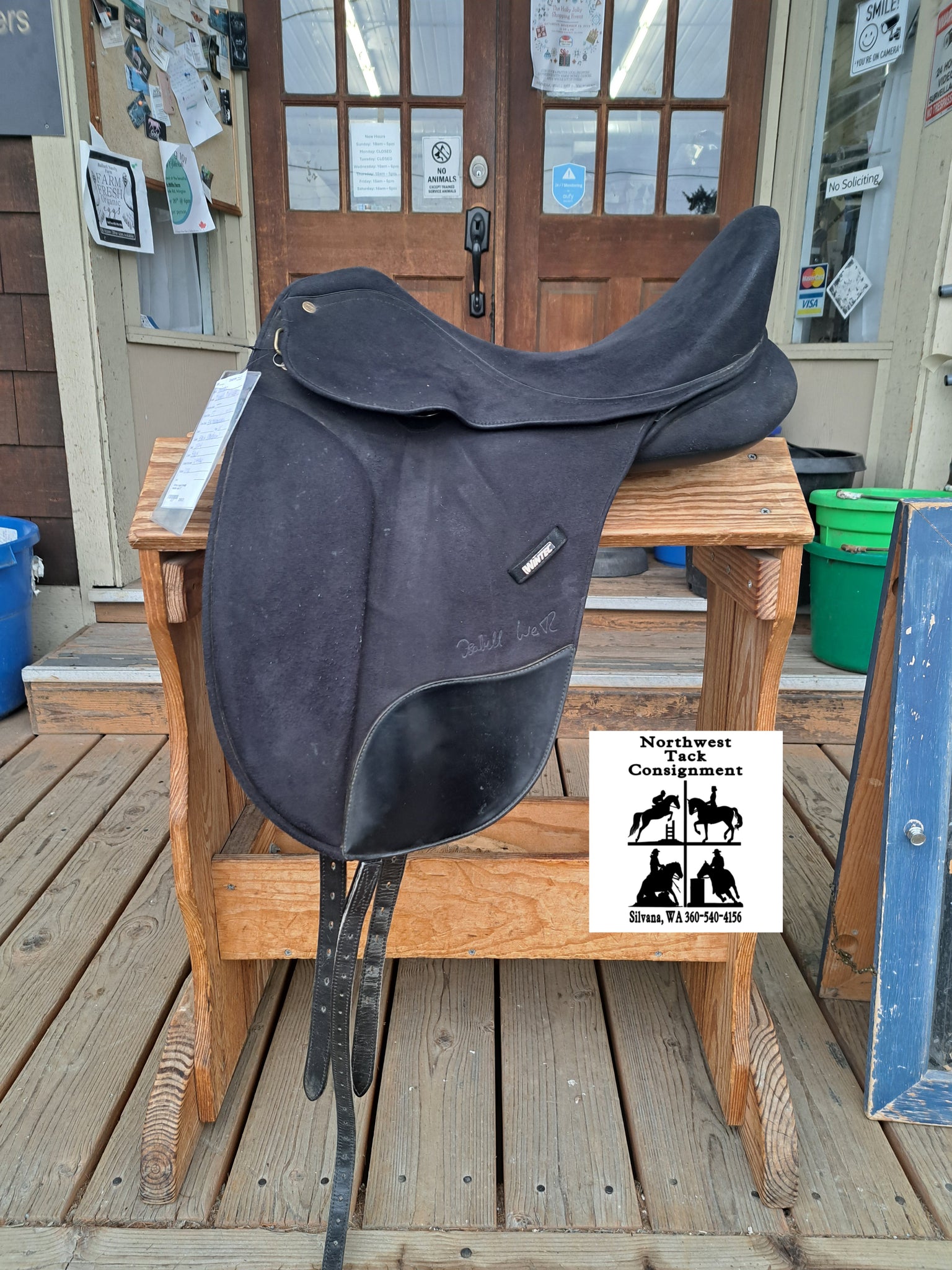 17" Wintec Isabell Dressage Saddle