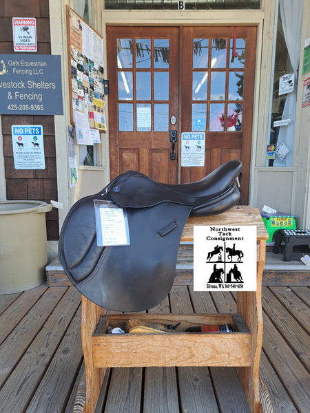 17" Hastilow & Sons Concept Jump Saddle