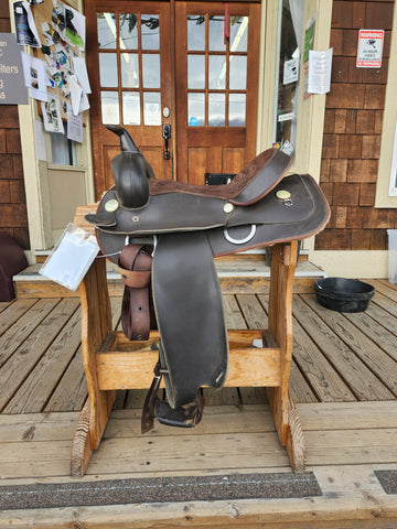 15" Wintec Synthetic Western Saddle