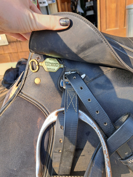 17.5" Wintec All Purpose English Saddle