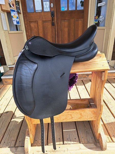 17.5" Cavaletti Dressage Saddle
