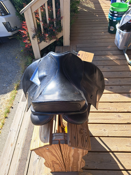 17" Bates Isabell Werth Dressage Saddle