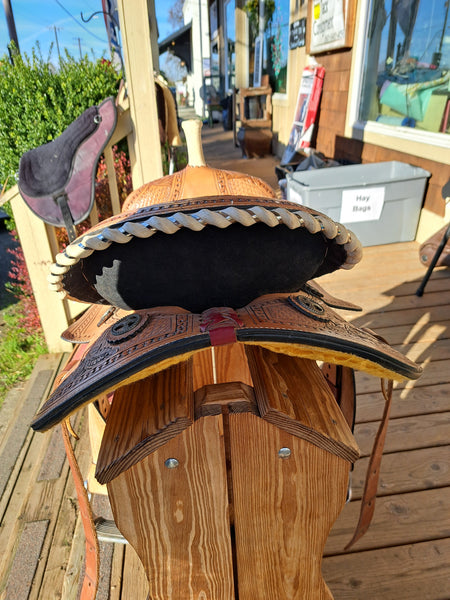 15" Double T Barrel Racing Saddle
