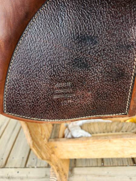 16" Cortina Close Contact Saddle