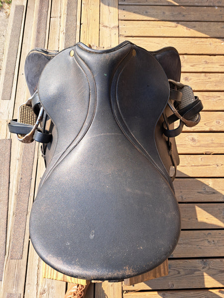 17.5" Wintec All Purpose English Saddle