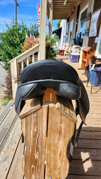 18" JRD Custom Dressage Saddle