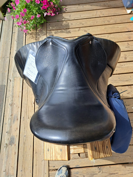 18" Schleese Obrigado Dressage Saddle