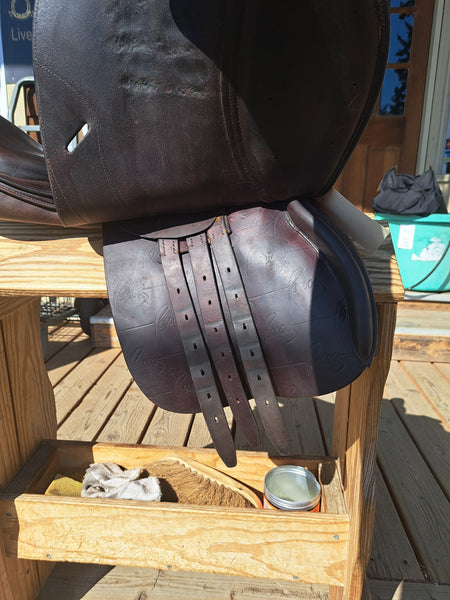 17.5" Pessoa Jumping Saddle