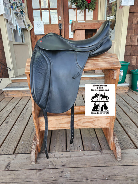 18" Thorowgood MDM Dressage Saddle