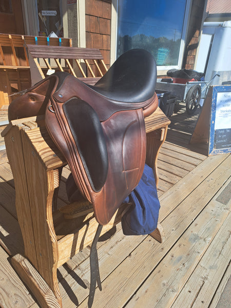 17" Arion 4D Monoflap Dressage Saddle