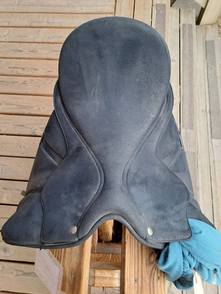 16.5" Wintec Isabell Werth Dressage Saddle