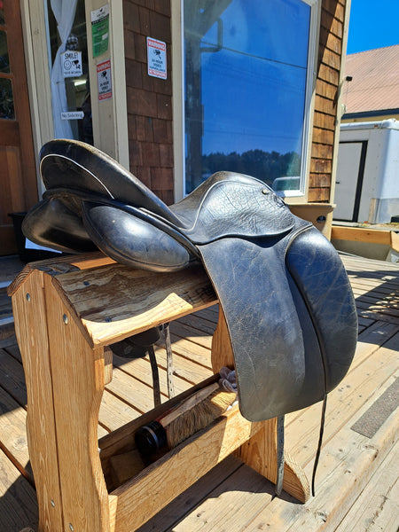 18.5" Borne Dressage Saddle