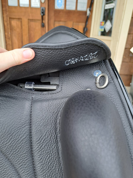 17.5" Connect Diable SB Dressage Saddle