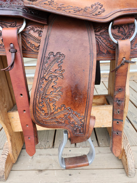 16" Western Saddlery Trail Saddle