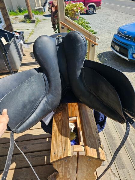 17.5" Hulsebos WB4 Dressage Saddle