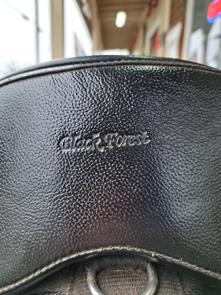 16" Black Forest Aspen Treeless Saddle