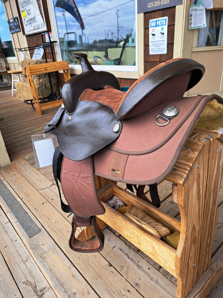 16" Synthetic Western Saddle