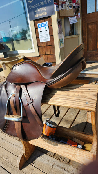 17.5" Thoroughbred All Purpose English Saddle