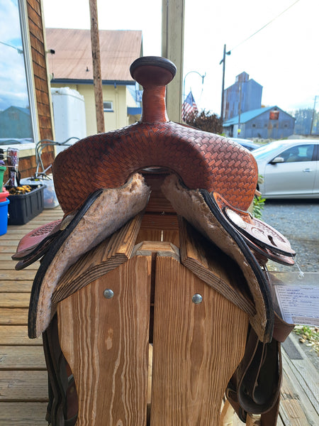 15" Weaver Western Saddle