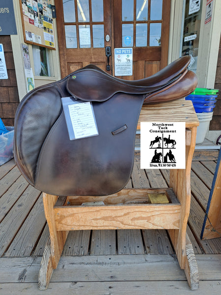 18" County Conquest Jumping Saddle