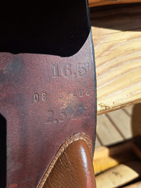 16.5" Dover Circuit Close Contact Jump Saddle