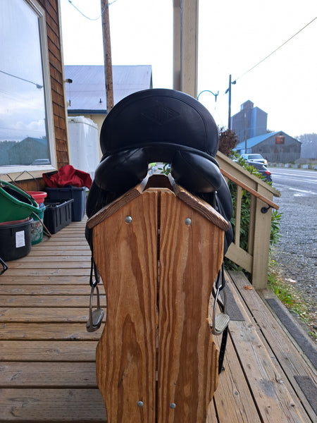 17" Lazer Monoflap Dressage Saddle