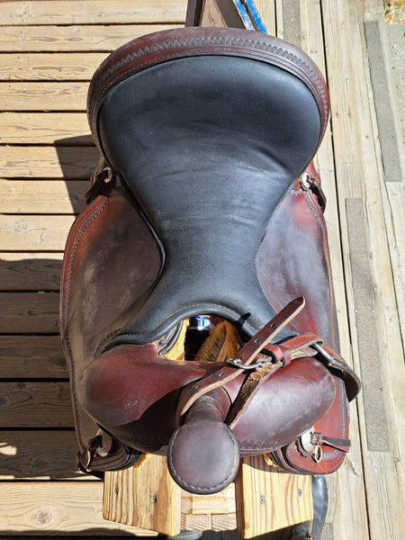 15" Circle Y Omaha Flex2 Western Trail Saddle