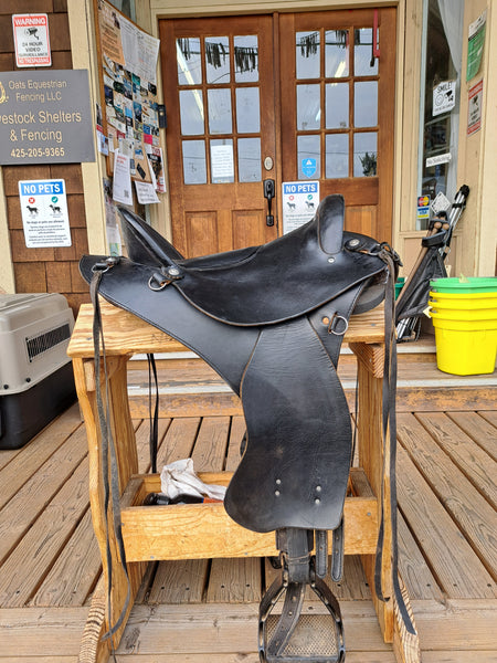 16" Specialized Saddlery Trailmaster Saddle