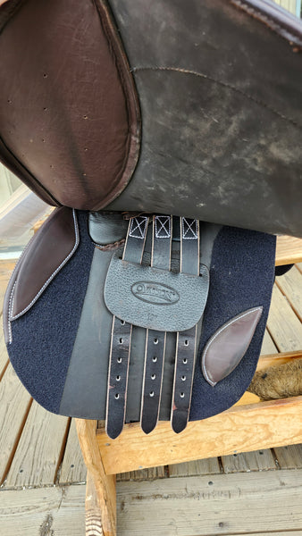 19" Ovation Close Contact Saddle